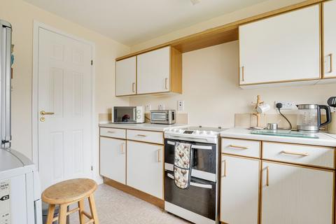 2 bedroom terraced bungalow for sale, Gardens Court, Nottingham NG2