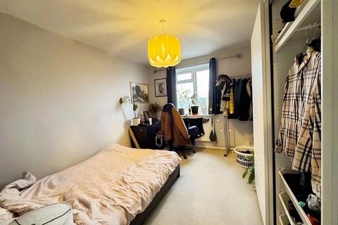1 bedroom flat to rent, Eccleston House, London, SW2