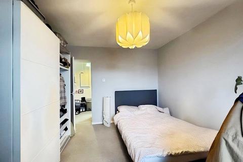 1 bedroom flat to rent, Eccleston House, London, SW2