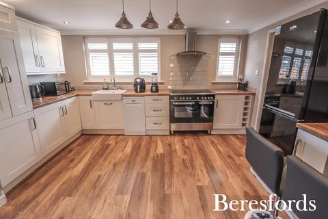 undefined, Macon Way, Upminster, RM14