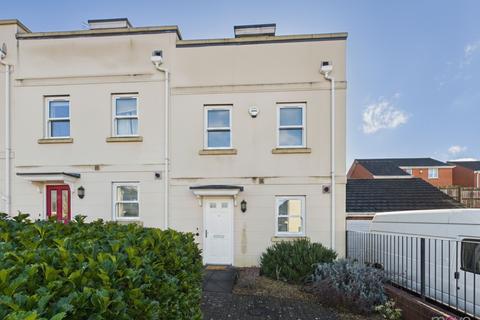 3 bedroom end of terrace house for sale, Clearwell Gardens, Cheltenham GL52