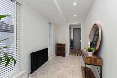 undefined, Rattray Gardens, Blackburn, EH47