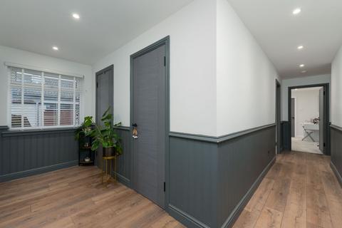 undefined, Rattray Gardens, Blackburn, EH47
