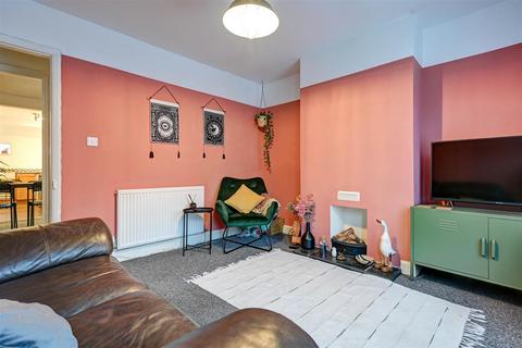 2 bedroom terraced house for sale, Trafalgar Road East., Gorleston, Great Yarmouth