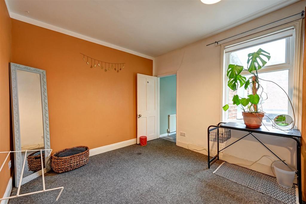 Bedroom 2.jpg