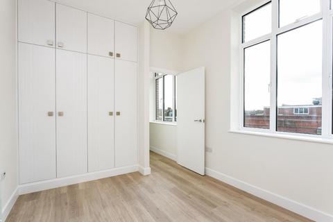 undefined, Avenue House, Bedford