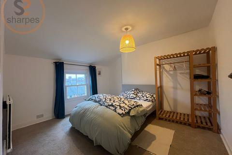 1 bedroom in a house share to rent, Room 1 Kingston Road, Merton, London, Greater London