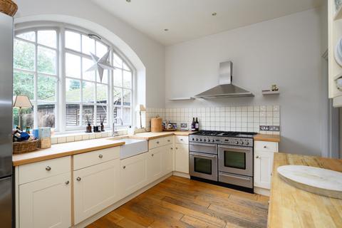 5 bedroom semi-detached house for sale, Burwood Park Road, Walton-on-Thames, KT12