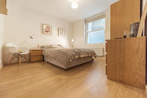 3 bedroom flat to rent, Clifton Mansions, SW9