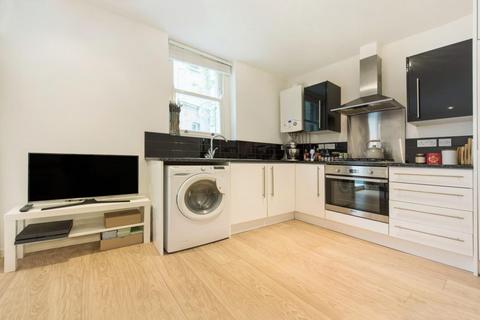 3 bedroom flat to rent, Clifton Mansions, SW9