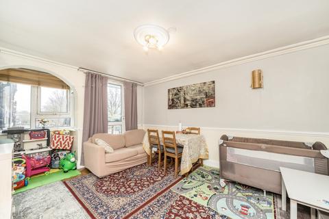 3 bedroom flat for sale, Brion Place, Zetland Street, Poplar, London, E14