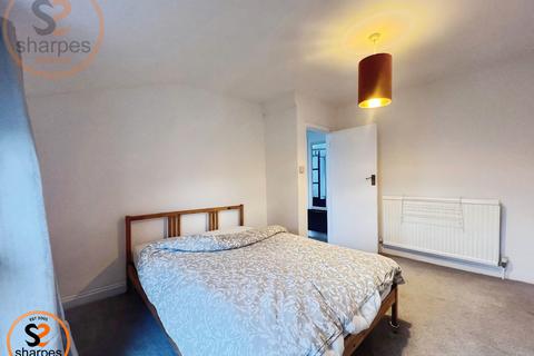 undefined, Kingston Road, Merton, London, Greater London