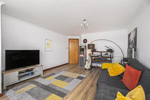 undefined, 27 Spinnaker Way, Dalgety Bay, KY11 9GH