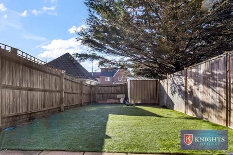 3 bedroom terraced house for sale, Abbey Road , Newbury Park, London, IG2