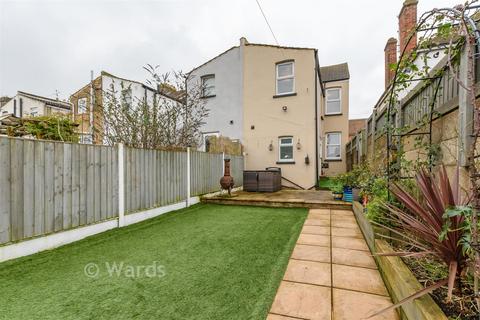 4 bedroom terraced house for sale, Livingstone Road, Gillingham, Kent