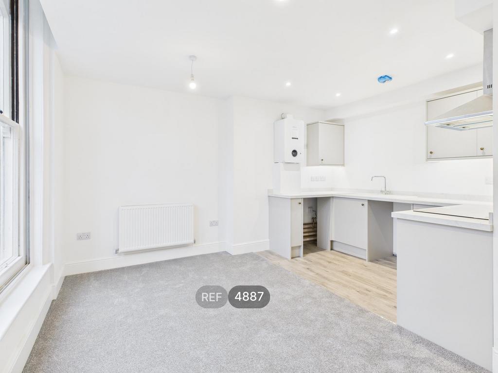 Kitchen / Living area