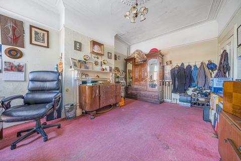 5 bedroom semi-detached house for sale, Sholebrook Avenue, Leeds LS7