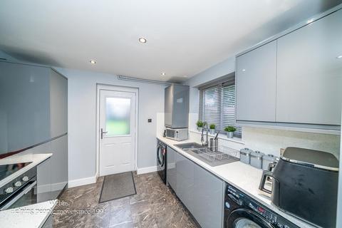 3 bedroom semi-detached house for sale, Highfield Road North, Walsall WS3