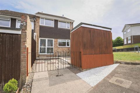 undefined, The Hawthorns, Pentwyn, Cardiff