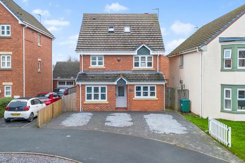 4 bedroom detached house for sale, Snowberry Crescent, Warrington, WA5