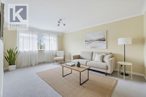 2 bedroom maisonette for sale, Larch Crescent, Epsom, KT19