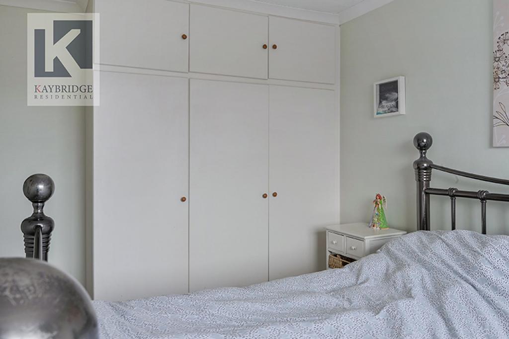 Larch Crescent, Epsom KT19 9 EL