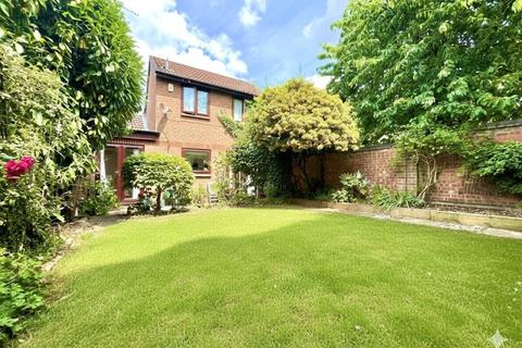 undefined, Tesimond Drive, Hampshire GU46