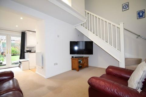 undefined, Tesimond Drive, Hampshire GU46