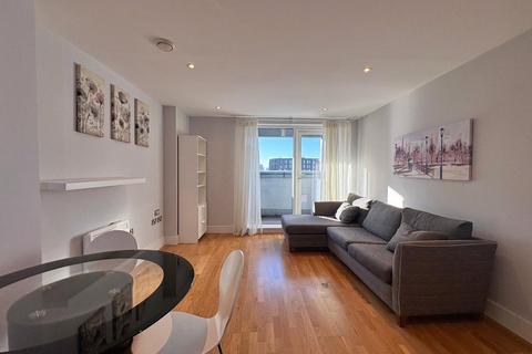 1 bedroom apartment to rent, Prestons Road E14