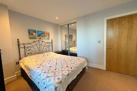 1 bedroom apartment to rent, Prestons Road E14