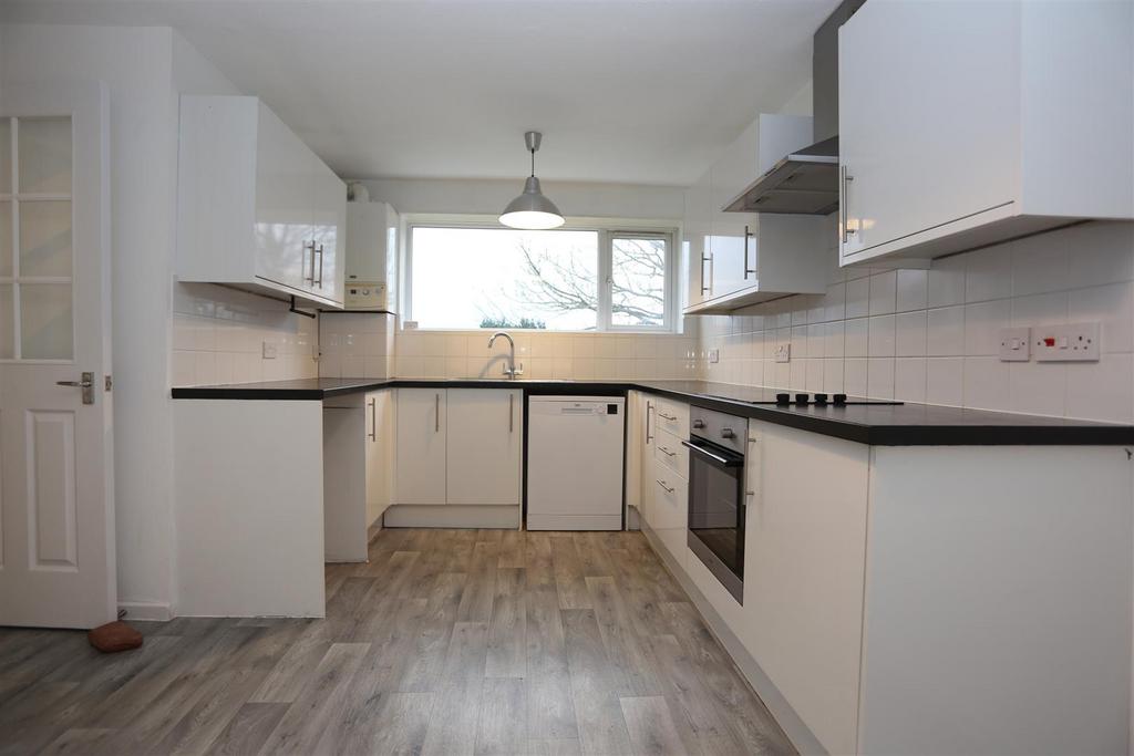 20 Flint Close (2).JPG
