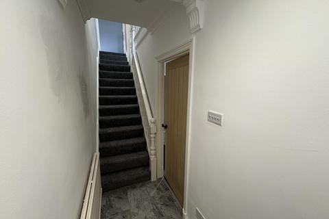 4 bedroom detached house to rent, 44 Park Road Gorseinon Swansea