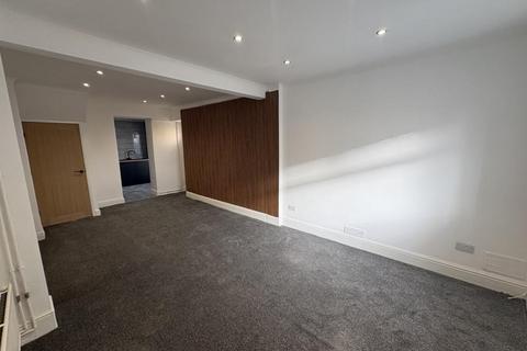 4 bedroom detached house to rent, 44 Park Road Gorseinon Swansea
