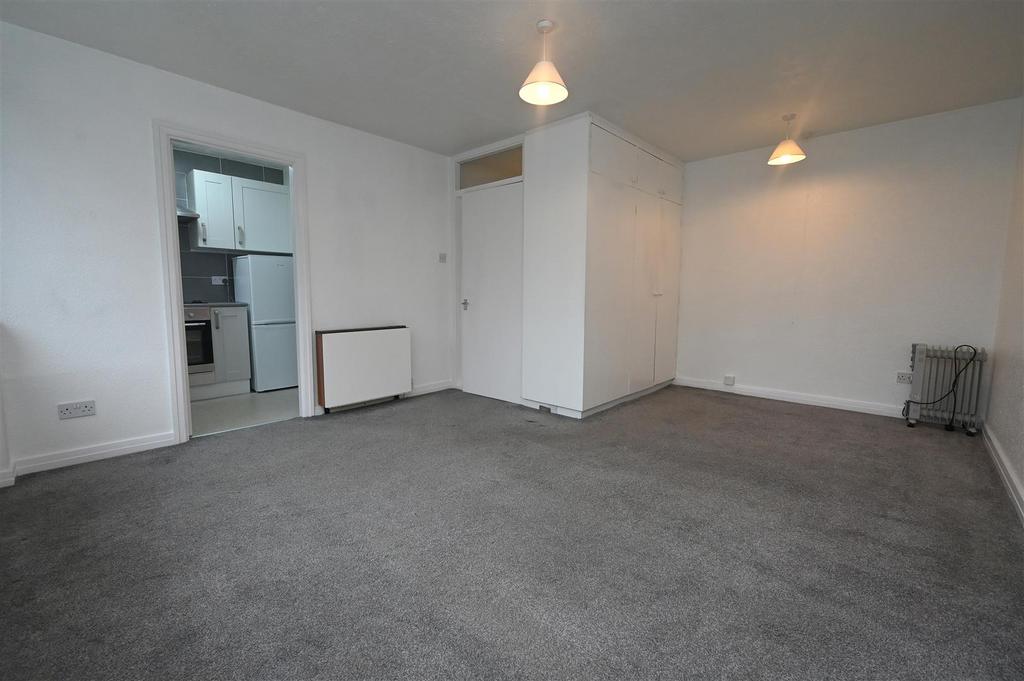 Living bedroom1.JPG