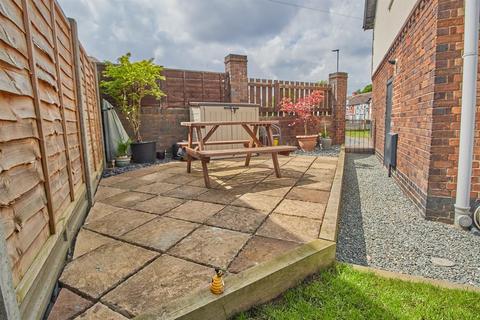 2 bedroom semi-detached house for sale, Stanley Road, Hinckley