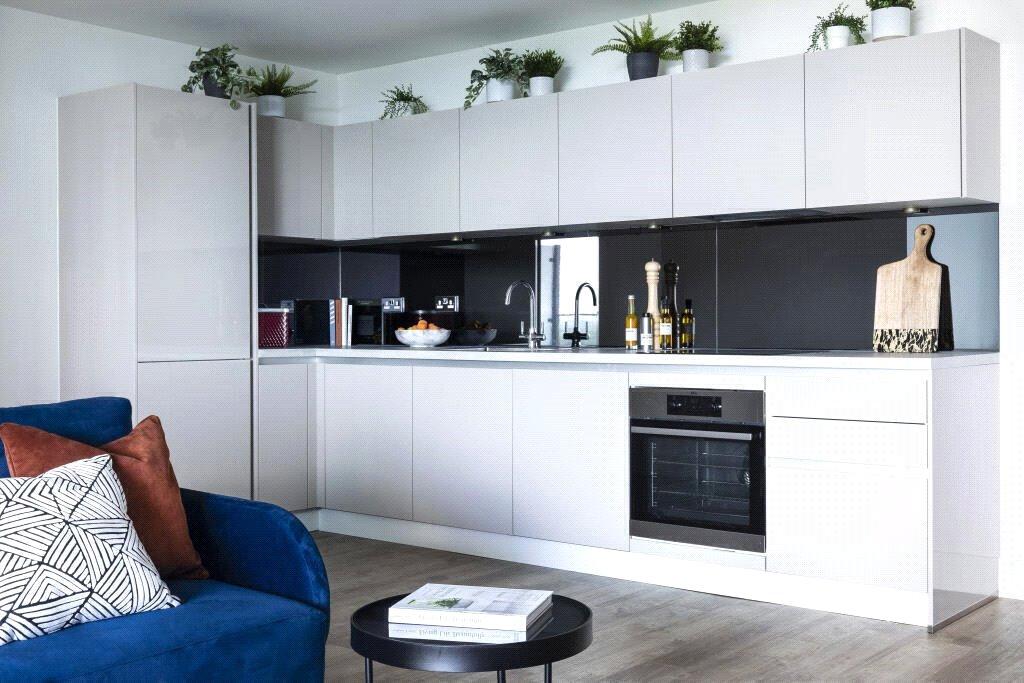 Reception/Kitchen