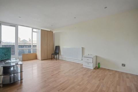 2 bedroom apartment for sale, Clarewood Walk, London SW9