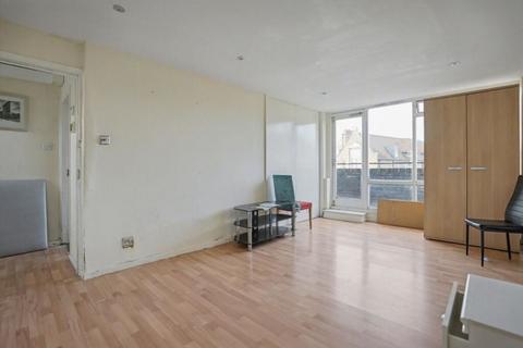 2 bedroom apartment for sale, Clarewood Walk, London SW9