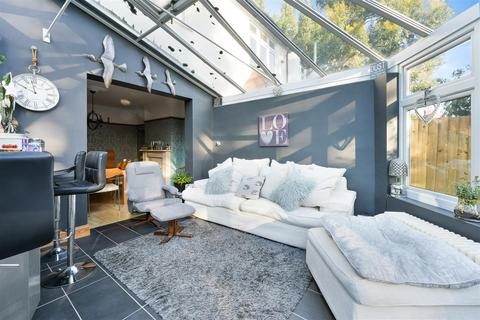3 bedroom semi-detached house for sale, Christ Church Mount, Epsom