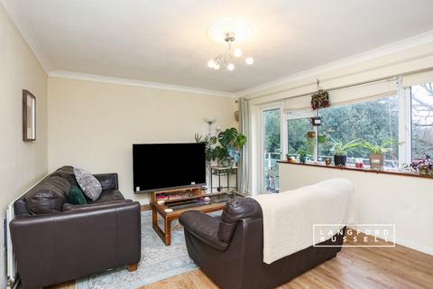 2 bedroom flat to rent, Southend Road BR3