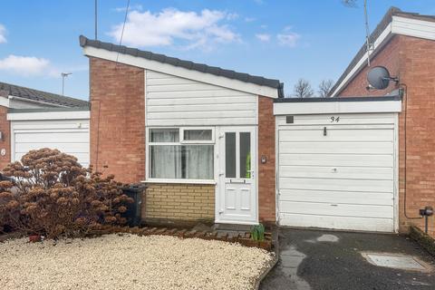 2 bedroom bungalow for sale, Earlswood Road, Kingswinford, West Midlands