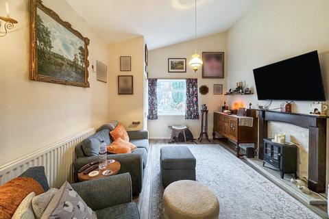 2 bedroom bungalow for sale, Earlswood Road, Kingswinford, West Midlands