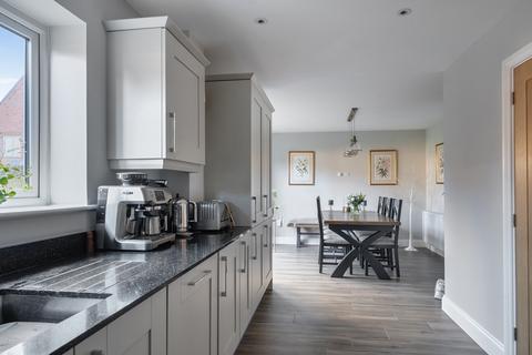 4 bedroom detached house for sale, Pembers Farm Avenue, Fair Oak, Eastleigh, Hampshire, SO50