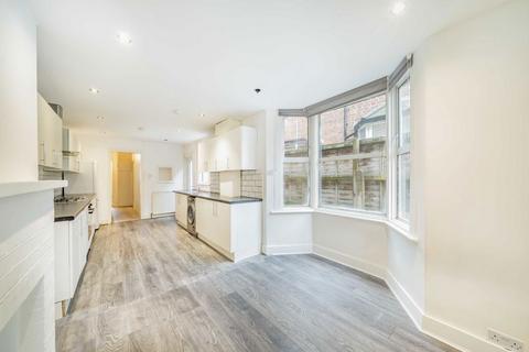 3 bedroom terraced house for sale, Ferrers Road, London SW16
