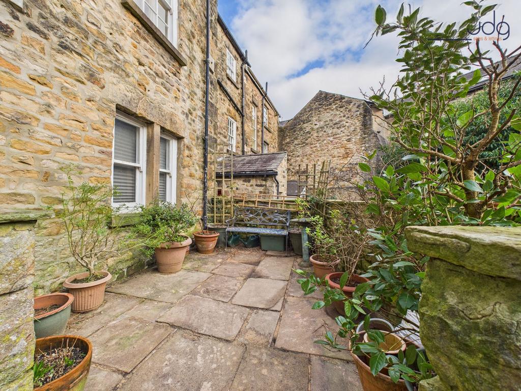 Fore garden