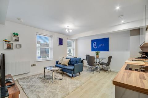 2 bedroom flat for sale, Moulsham Street, Chelmsford, CM2