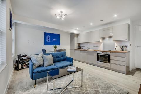 2 bedroom flat for sale, Moulsham Street, Chelmsford, CM2
