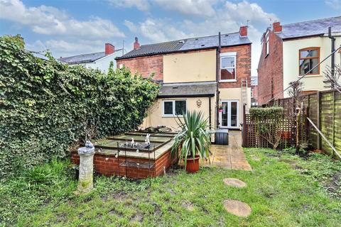 4 bedroom semi-detached house for sale, Ashwell Street, Netherfield, Nottingham