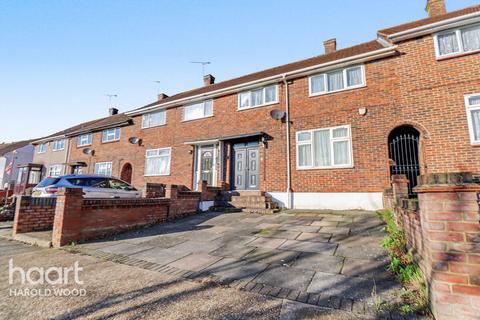 3 bedroom terraced house for sale, Ashbourne Road, Noak Hill