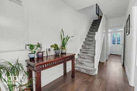3 bedroom terraced house for sale, Ashbourne Road, Noak Hill